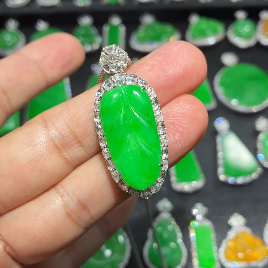 翡翠18K金镶嵌吊坠(不含链)