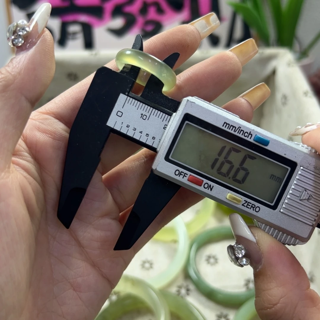 蛇纹石玉手镯未镶嵌107