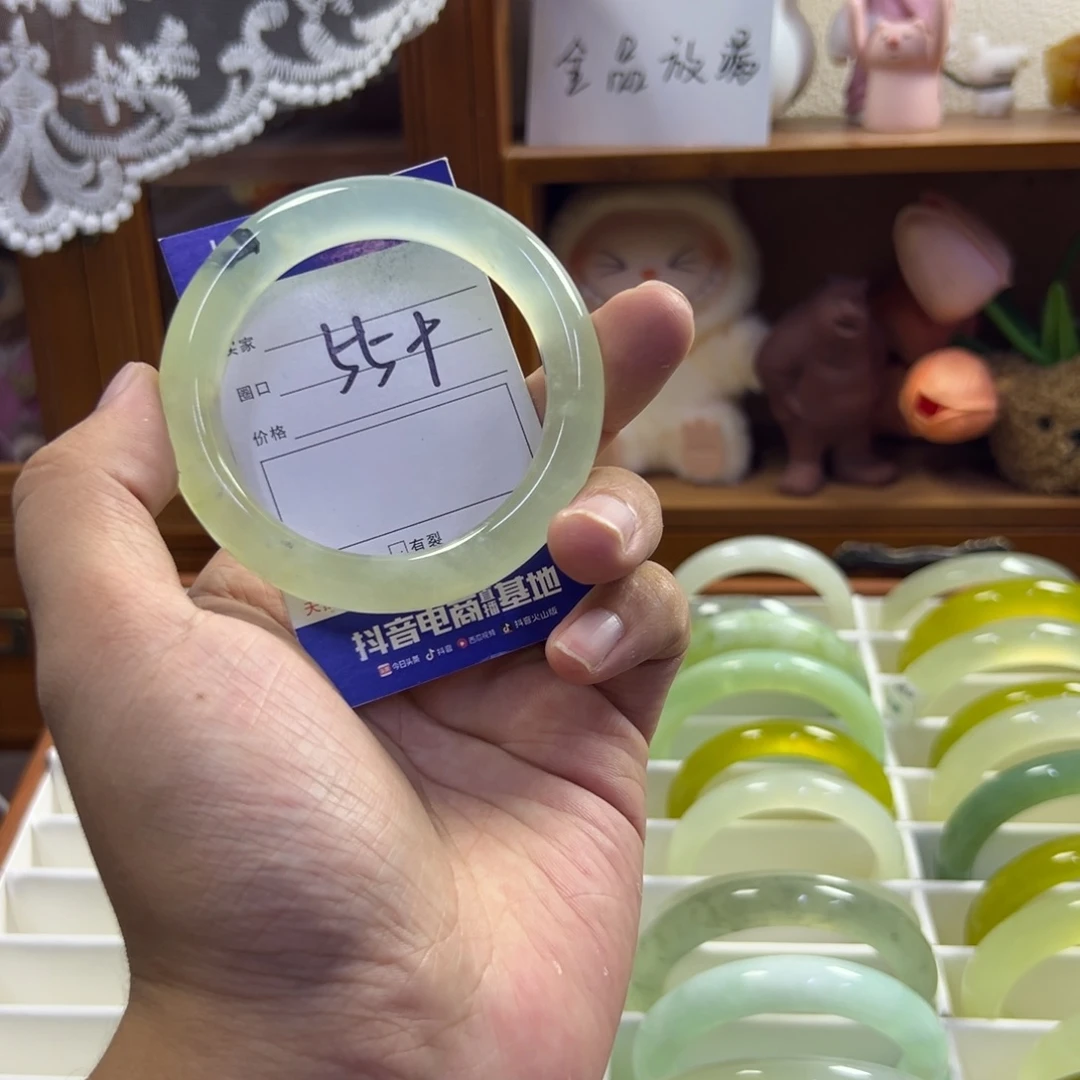 未镶嵌蛇纹石玉手镯99
