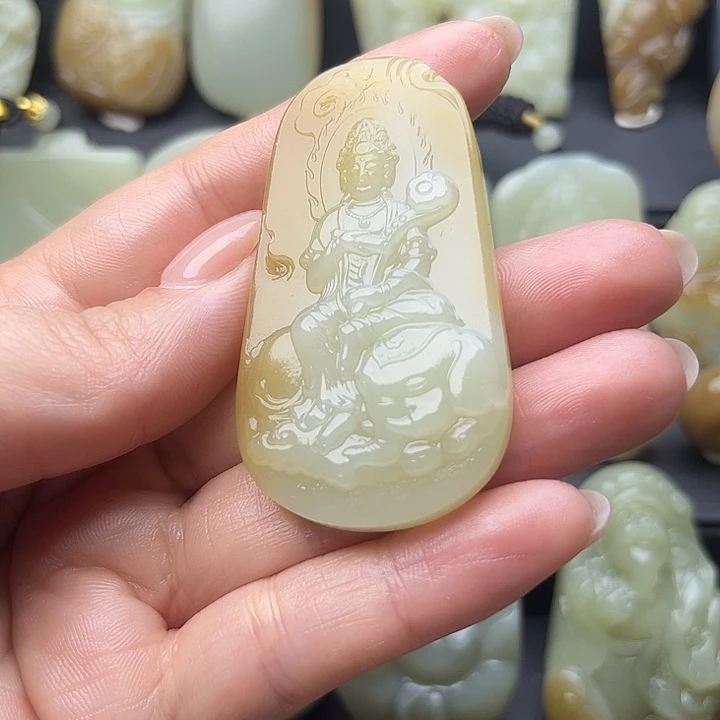 和田玉（糖玉）未镶嵌颈饰