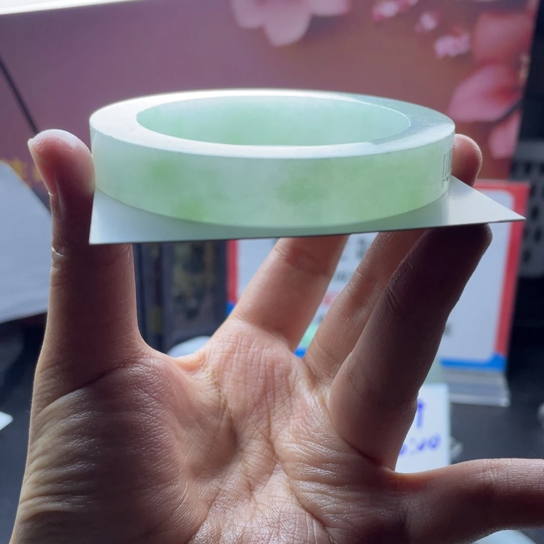你***呀定制翡翠未镶嵌缅A翡翠多样性发一