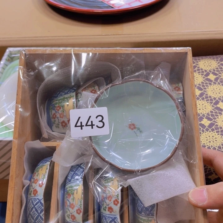 盖碗瓷器制作工艺精湛