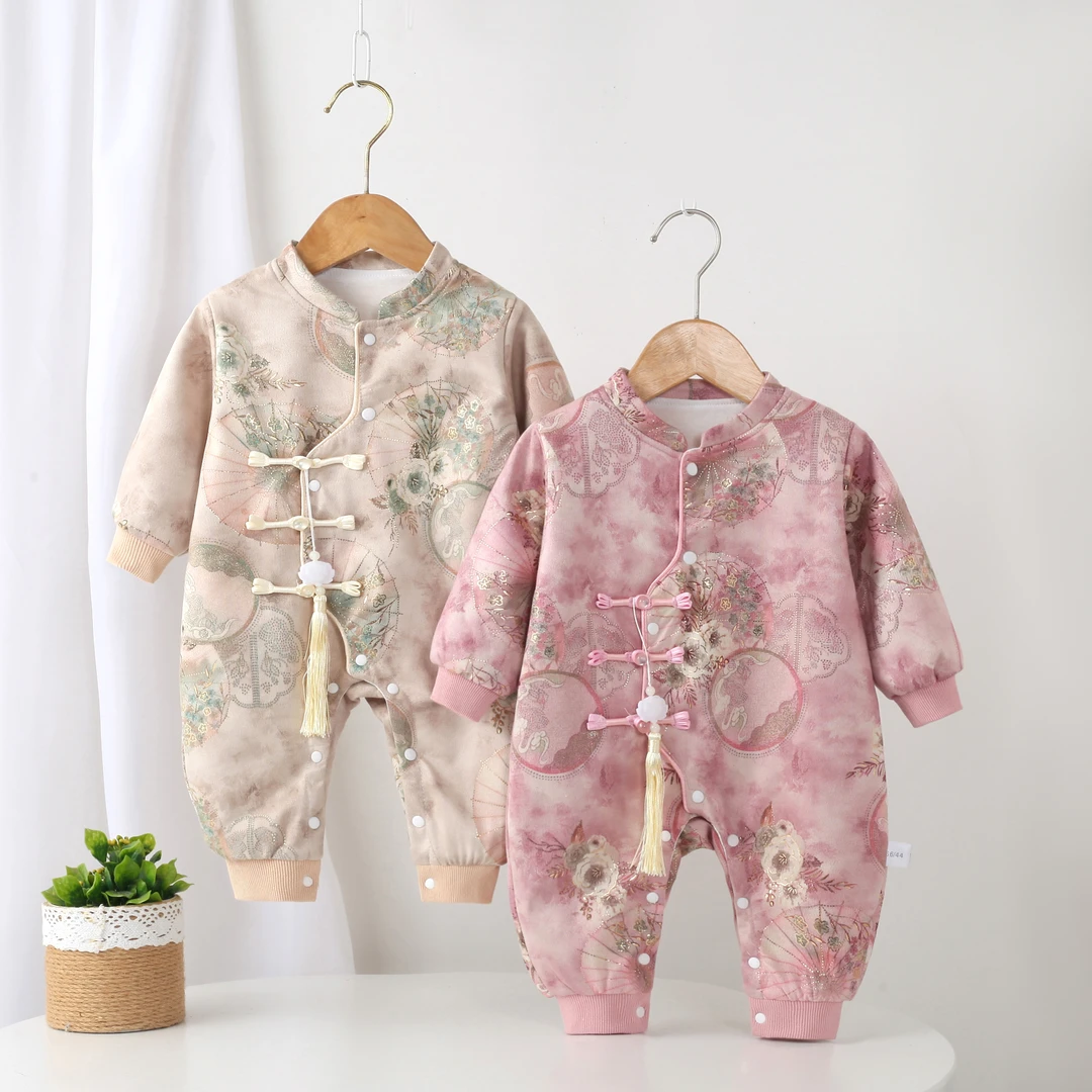 婴儿衣服春装新中式国风连体衣满月宝宝百天周岁礼服春季外出爬服