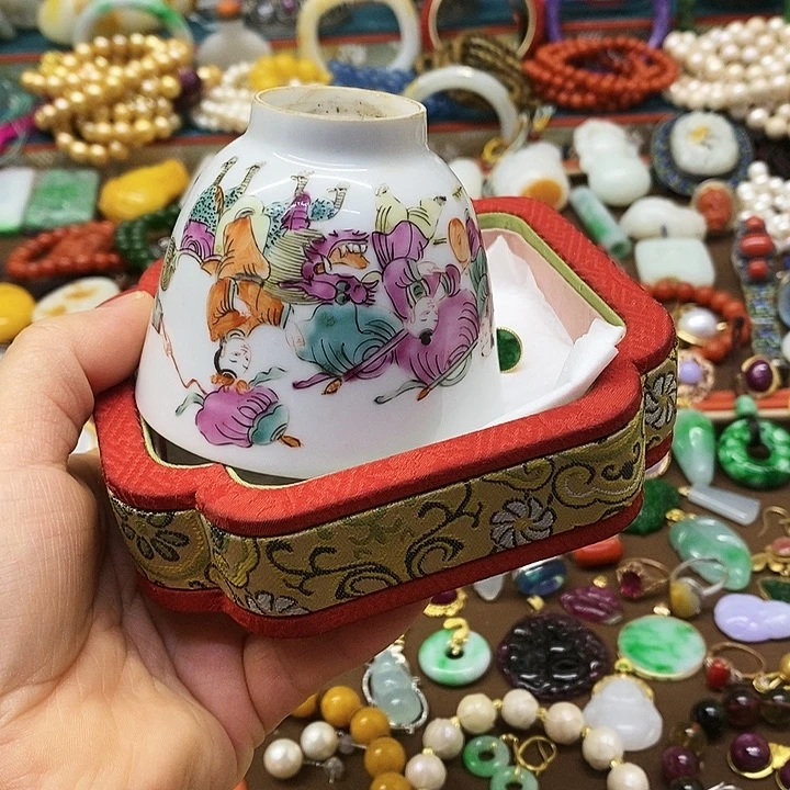 素*青花彩绘小主人杯