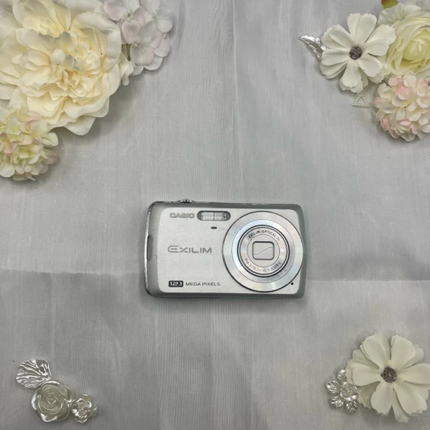 9新 Casio/卡西欧 卡西欧 z35 1200万像素 3倍光学变焦