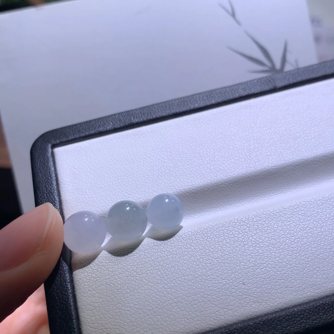 翡翠散珠特价浅粉浅蓝卡7.8～8.6