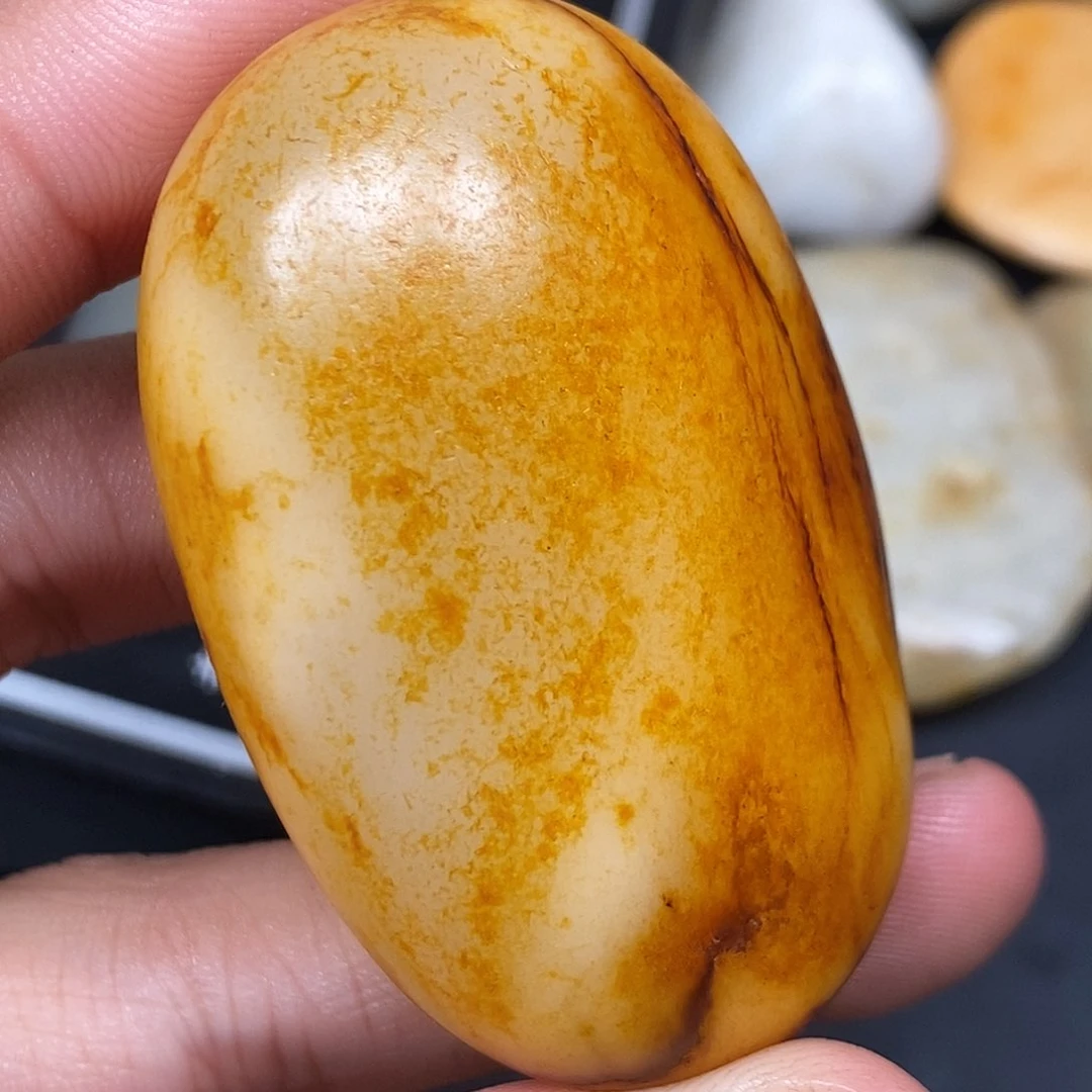 和田玉（糖玉）未镶嵌挂件