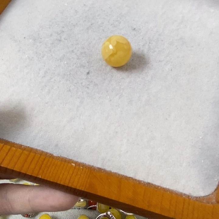 蜜蜡裸石未镶嵌吊坠