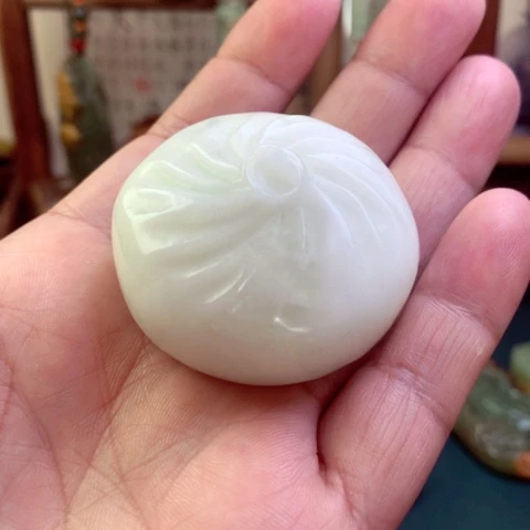 蛇纹石玉颈饰未镶嵌淡*