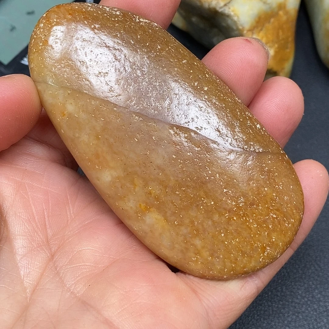 和田玉未镶嵌珠宝奇石