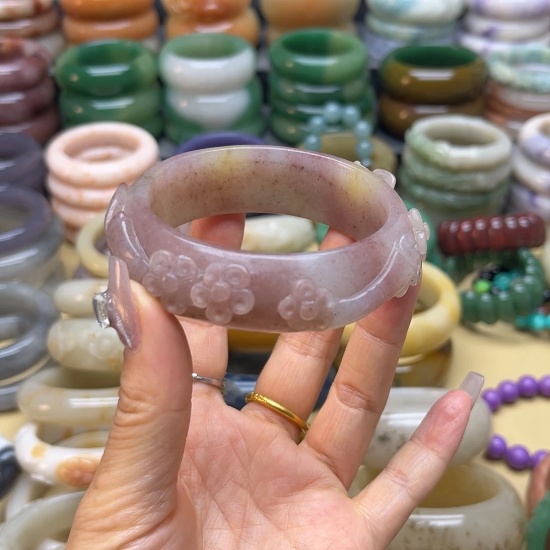 石英质玉手镯未镶嵌