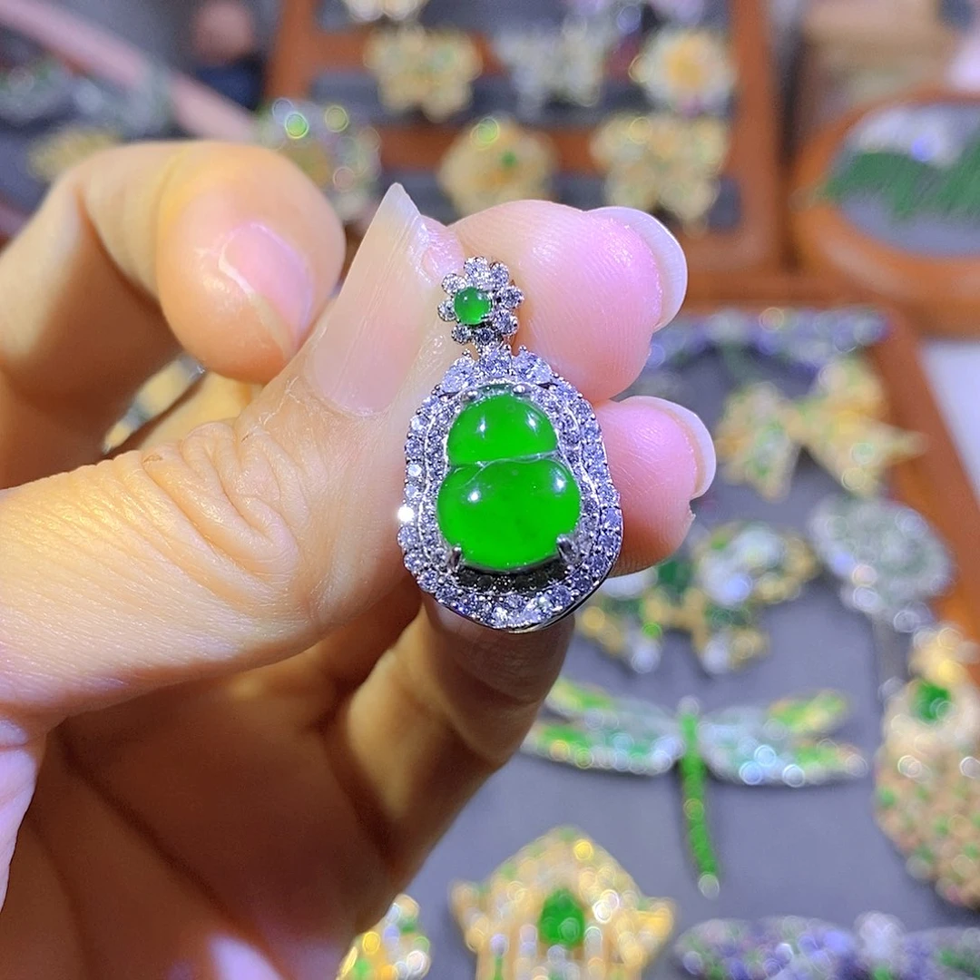 颈饰银S925镶嵌翡翠