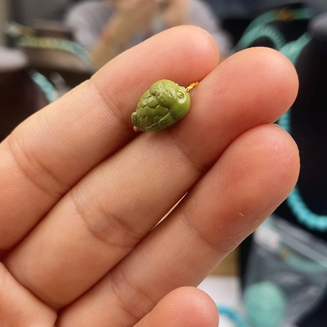 未镶嵌绿松石珠宝奇石