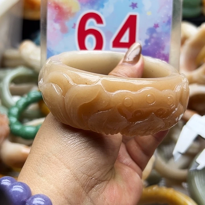 未镶嵌手镯石英岩玉