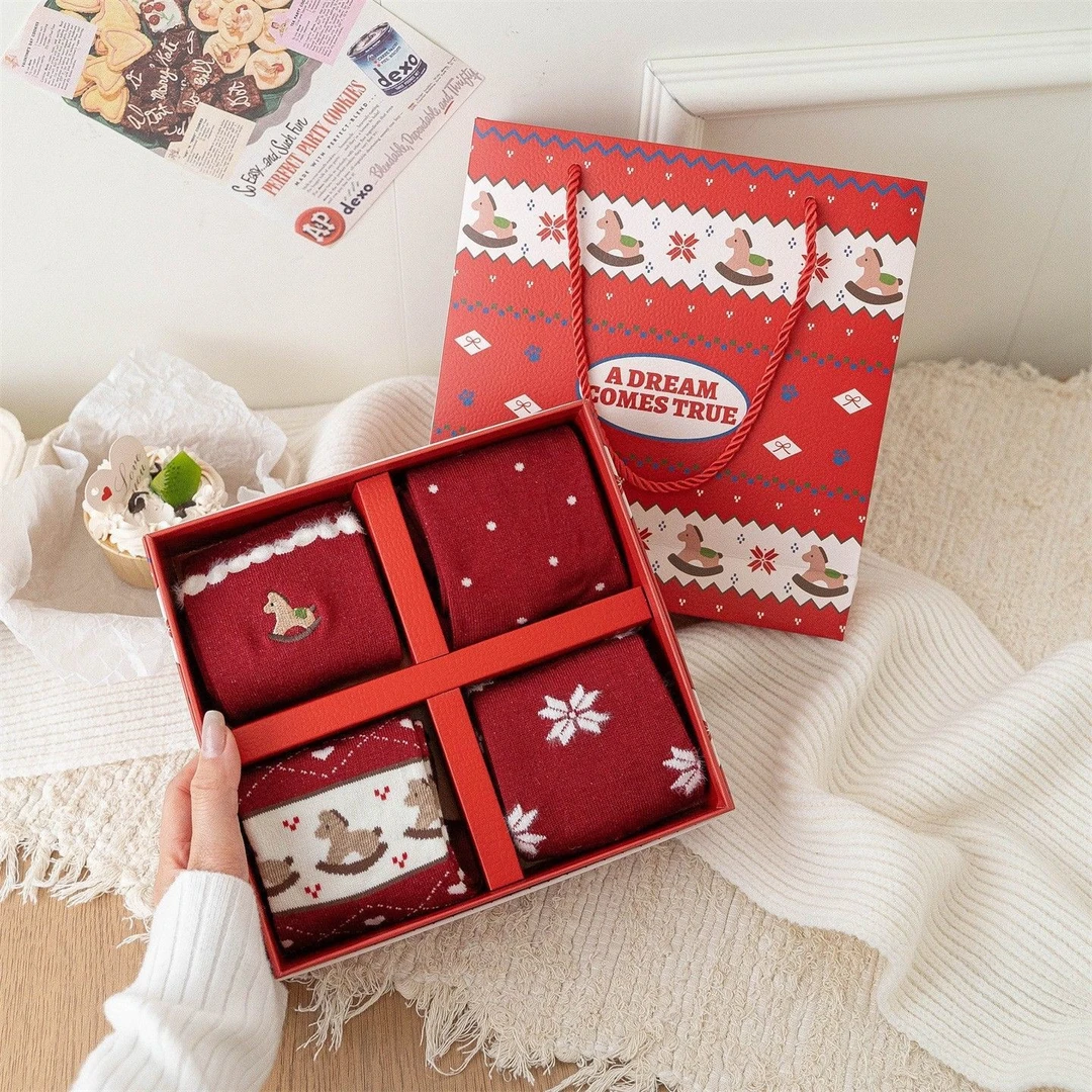 爱丽丝本命年四双礼盒袜马年新年大红色羊毛袜秋冬保暖刺绣中筒袜