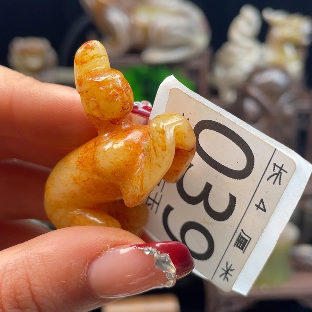 逍***生和田玉未镶嵌颈饰