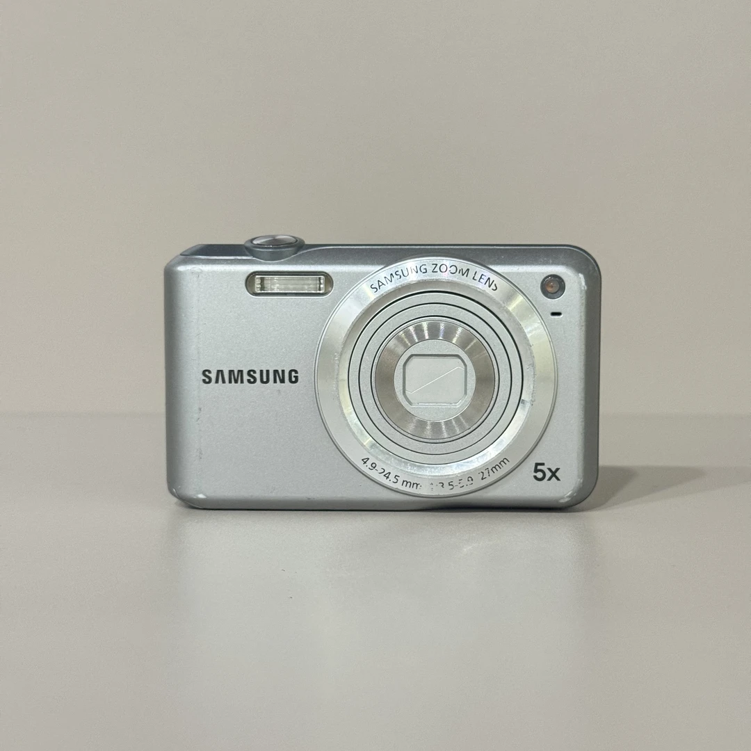 8新 Samsung/三星 ES65银色 1020W像素 人像冷白皮 不支持试用