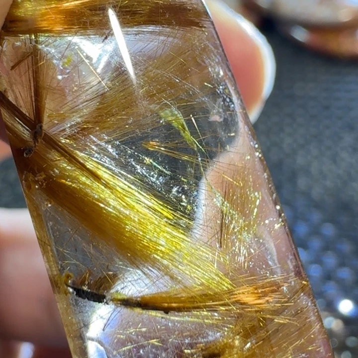 水晶颈饰未镶嵌听**过