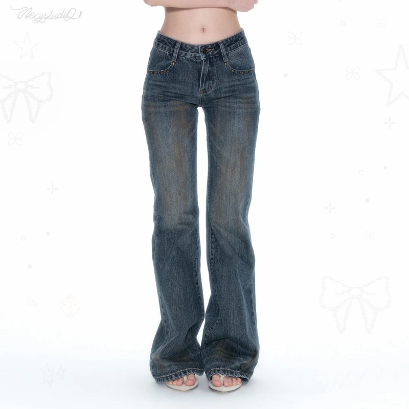 NECY 【李孝利2代】 星星铆钉后口袋爱心锁牛仔裤 显瘦微喇长裤