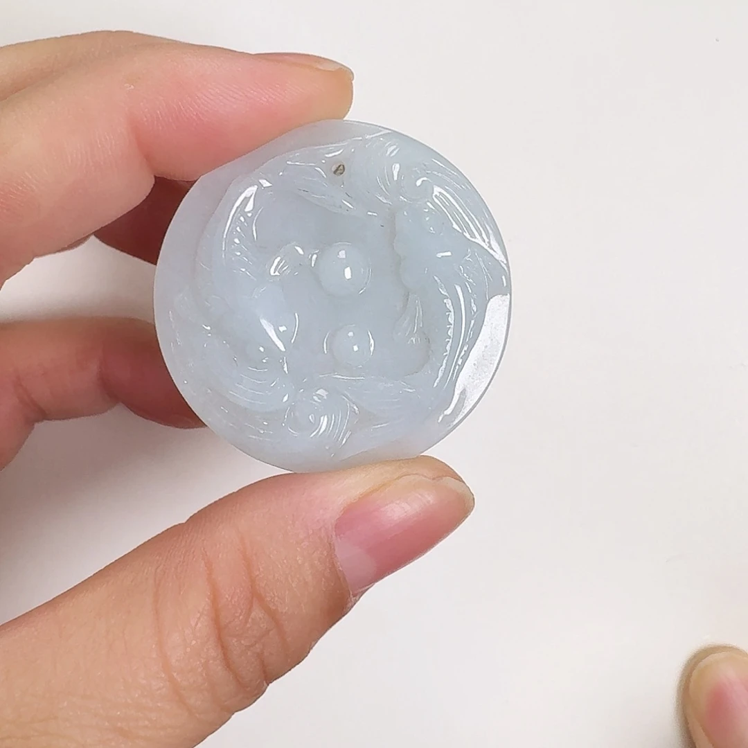 翡翠颈饰未镶嵌鱼牌