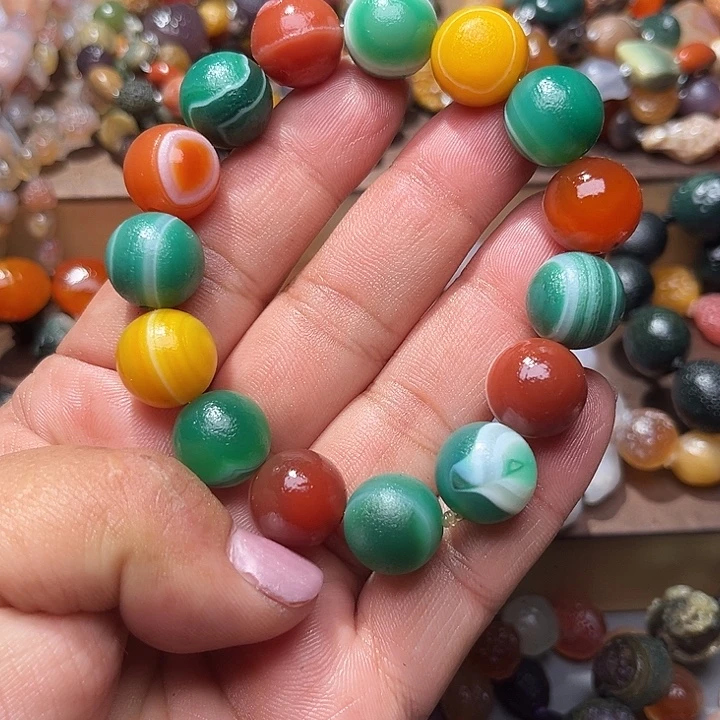 阿拉善彩玛瑙手串