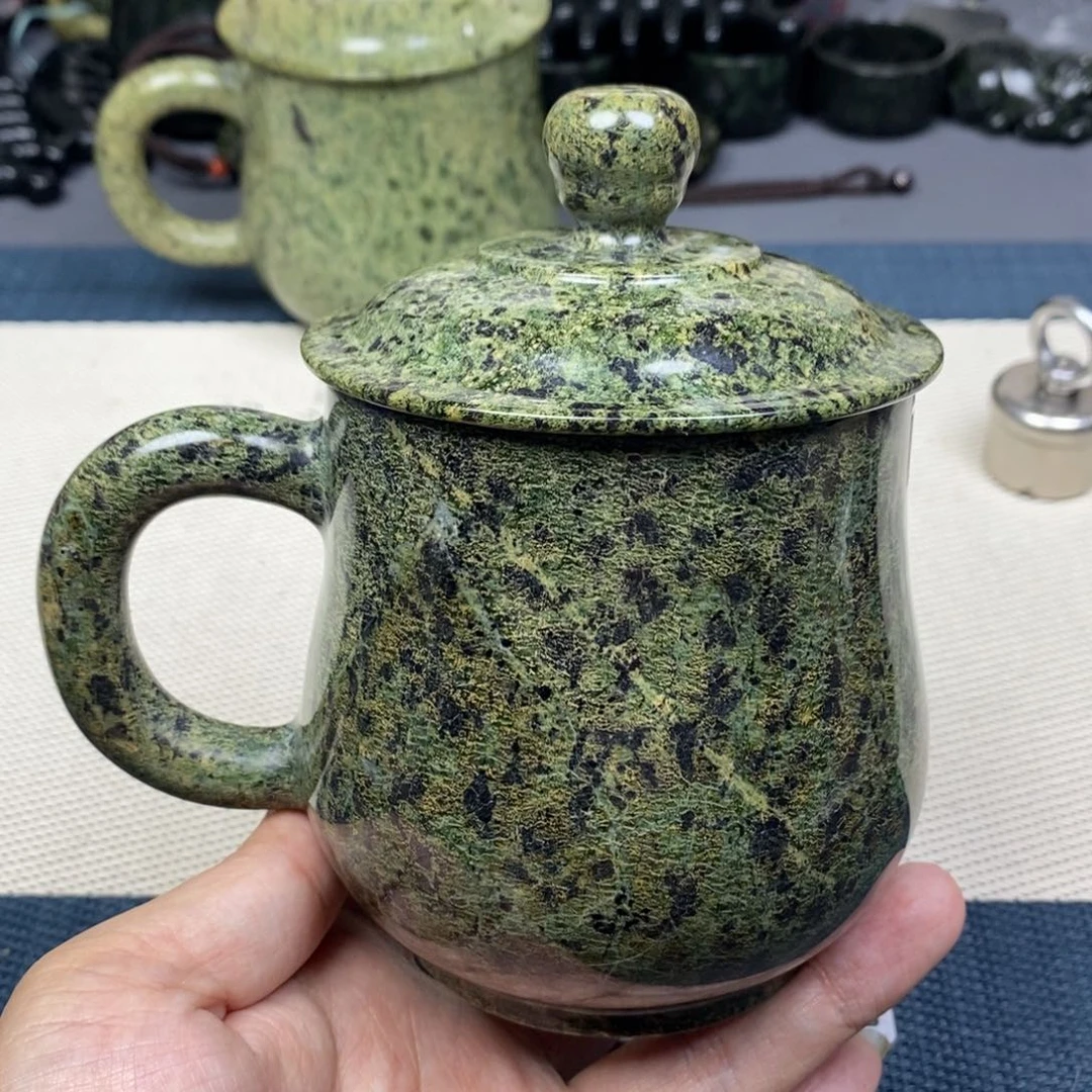 盖***！未镶嵌蛇纹石玉药王石大肚杯