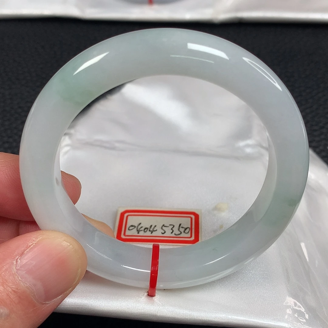 翡翠未镶嵌手镯天然翡翠手镯