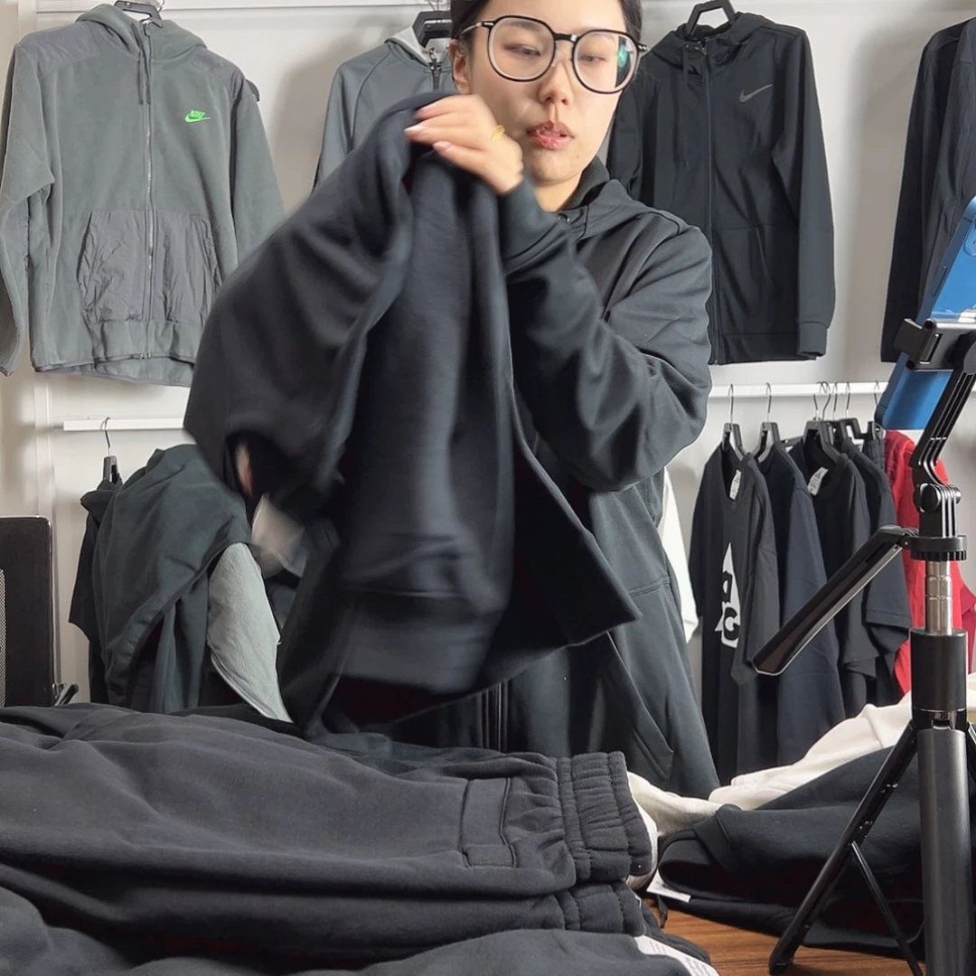 6915黑色 XL 160-180斤不退换