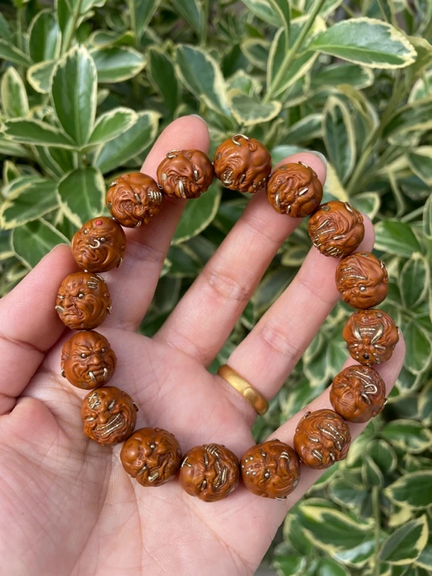 紫金鼠雕刻镶嵌大满贯恶僧满镶嵌14+尺（16颗籽，颗颗不同）