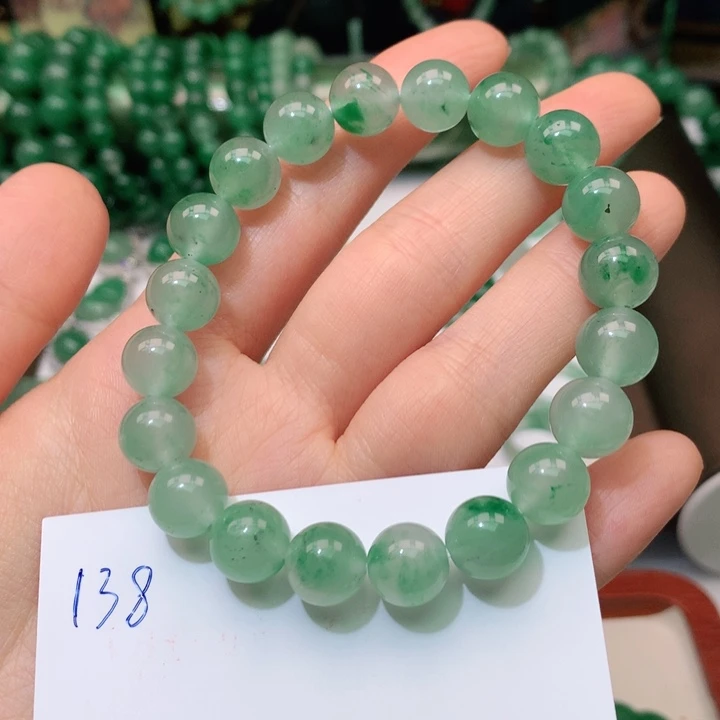 石英质玉颈饰未镶嵌