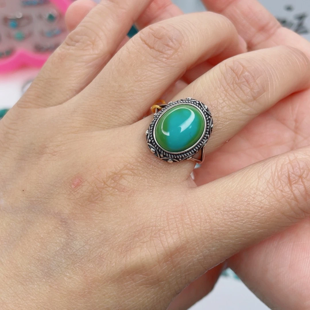 绿松石颈饰未镶嵌