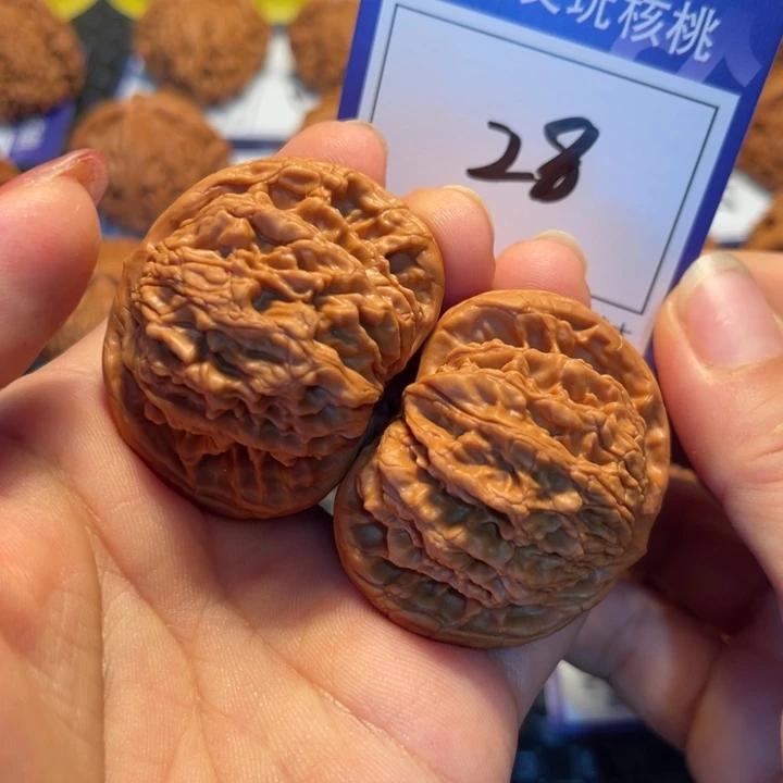 桃核把件44狮虎兽28