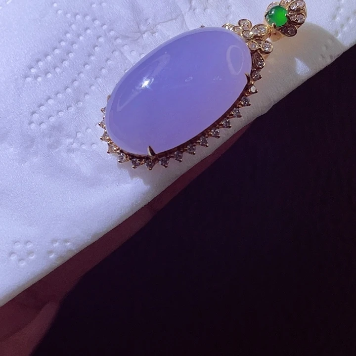 颈饰18K金镶嵌翡翠翡翠