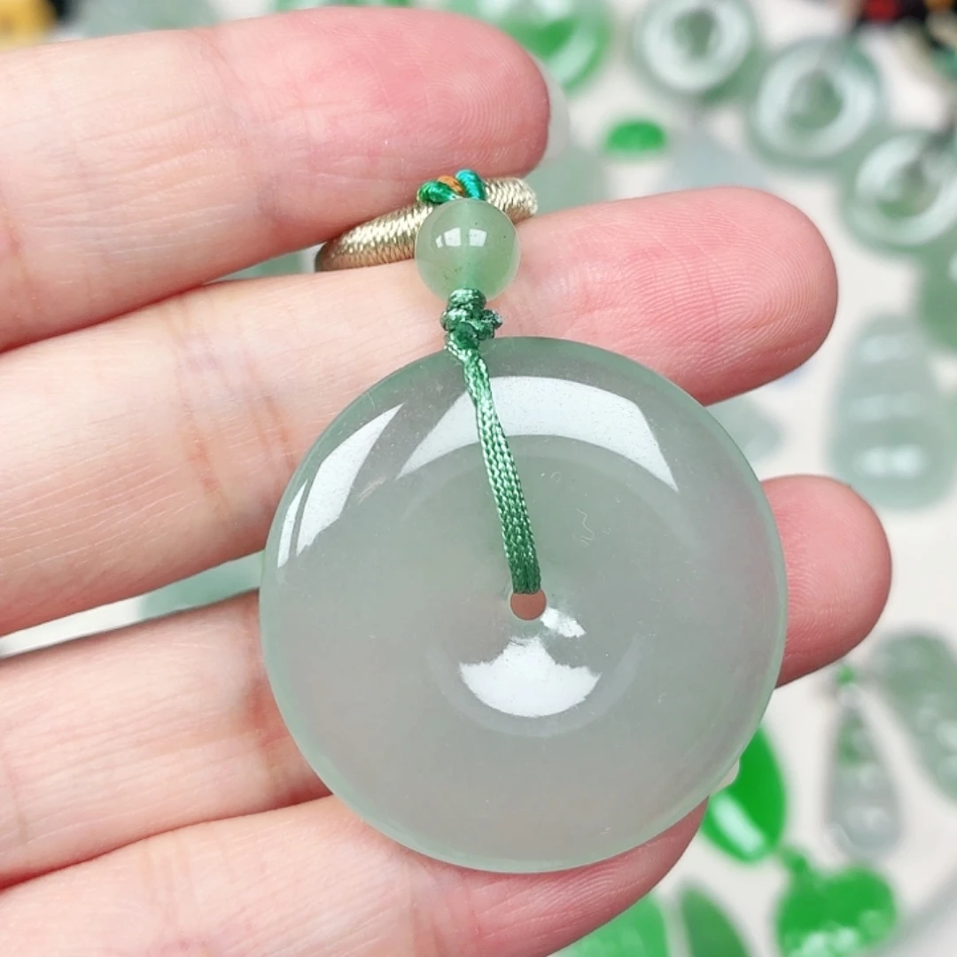 翡翠未镶嵌颈饰缅甸天然A货翡翠