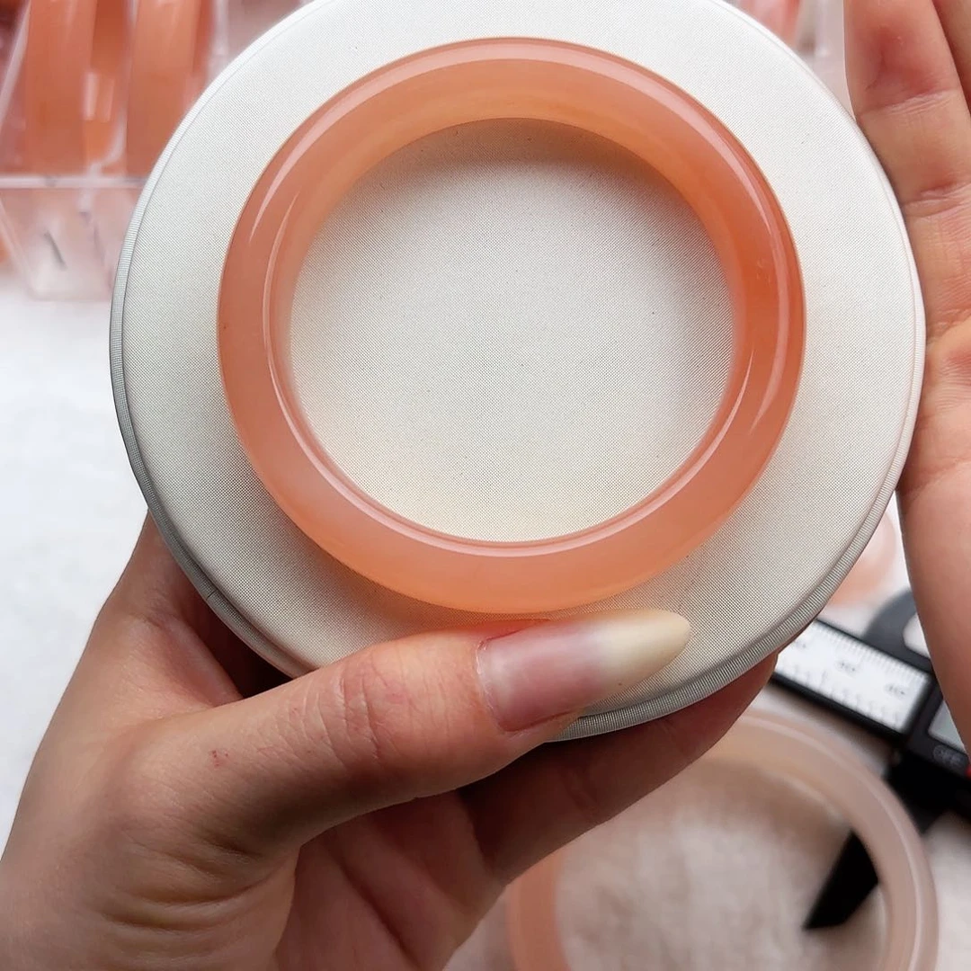 石英质玉手镯未镶嵌赵****北56