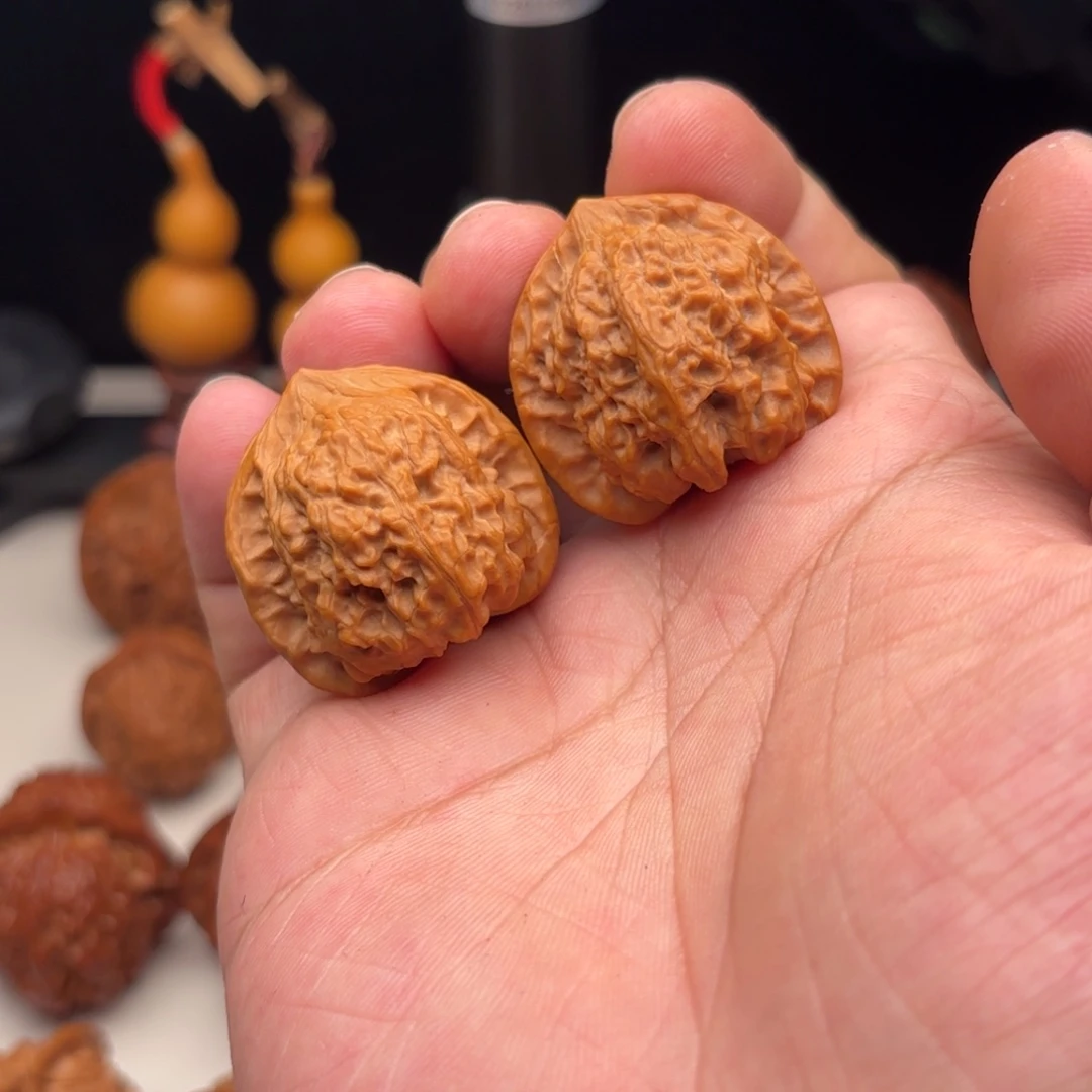 文玩核桃吊坠马蹄