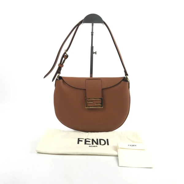 95新/芬迪/妃鱼/单肩包/市场价17000/250125LT0033