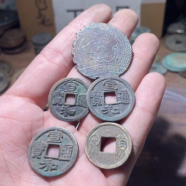 一***酒大叶紫檀（黑酸枝木类）