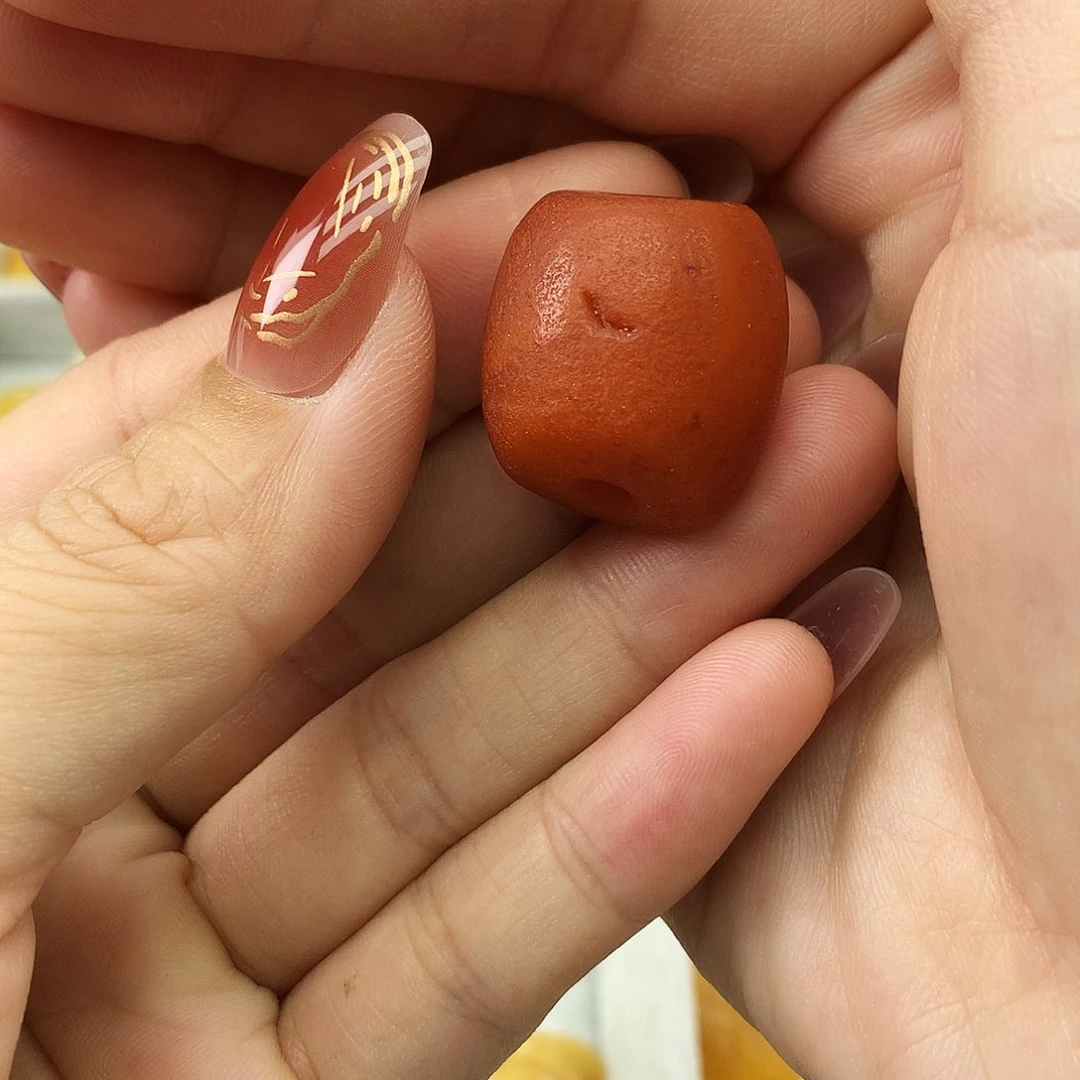 未镶嵌蜜蜡珠宝奇石