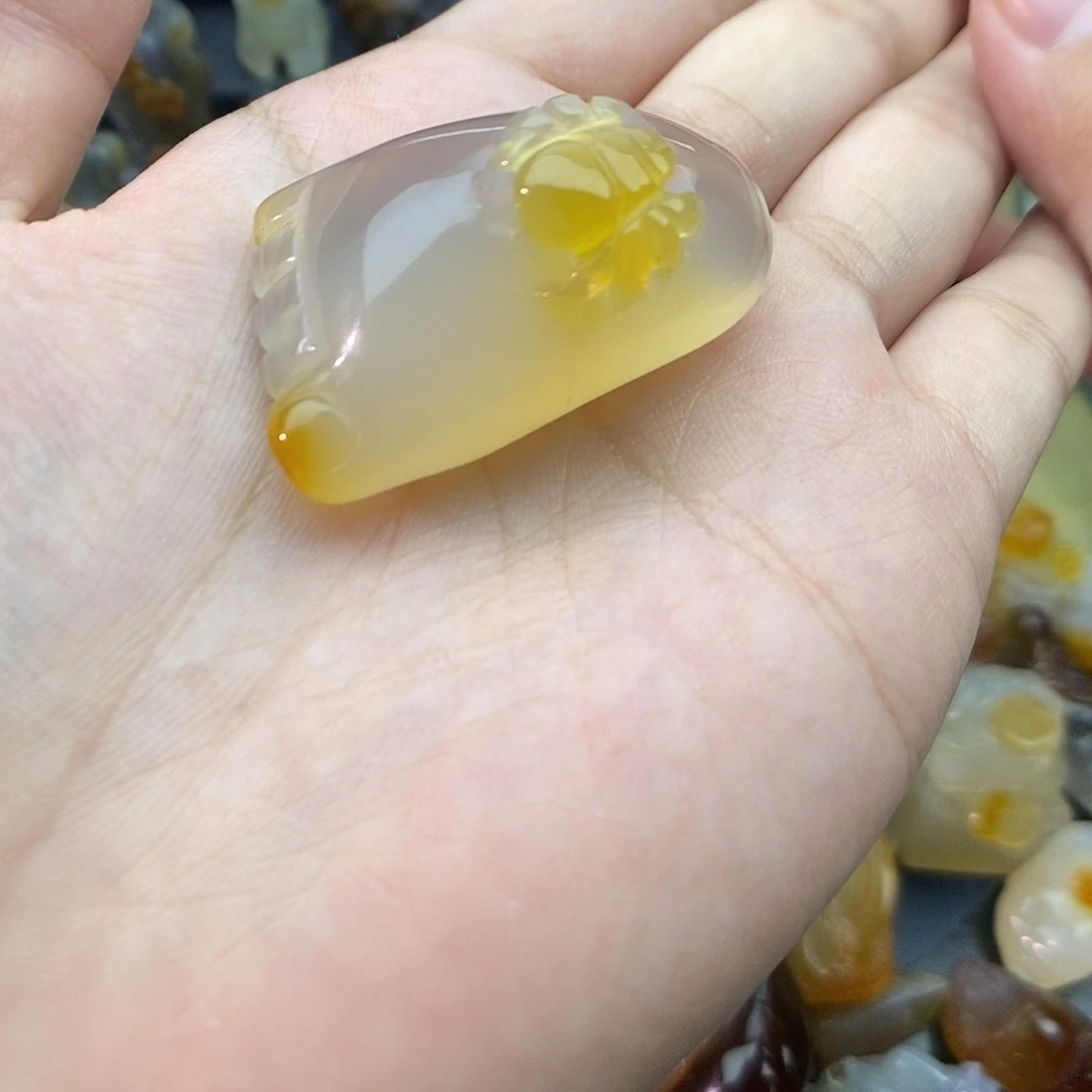 未***年未镶嵌颈饰玛瑙/玉髓