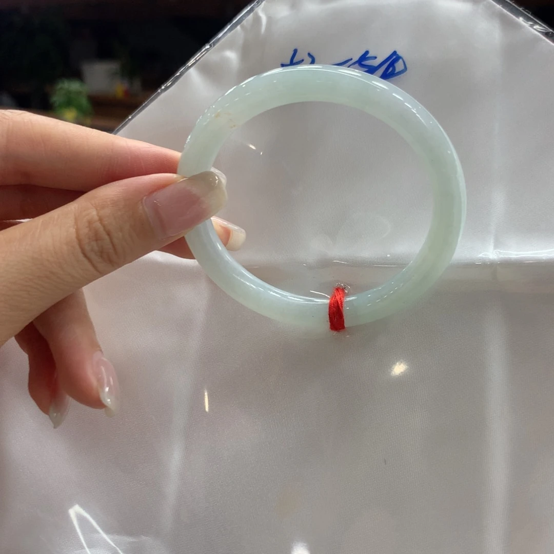 翡翠手镯未镶嵌买断