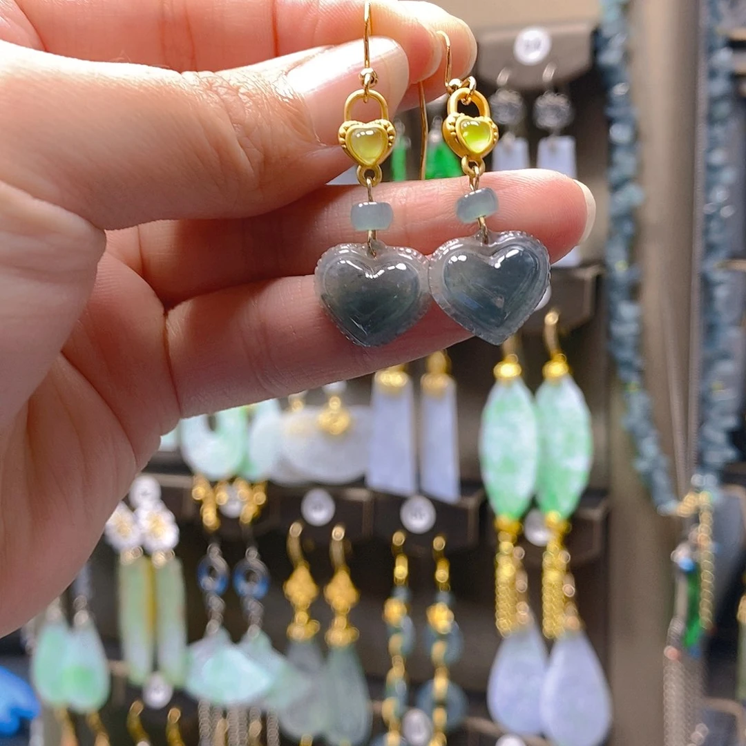 未镶嵌翡翠耳饰翡翠