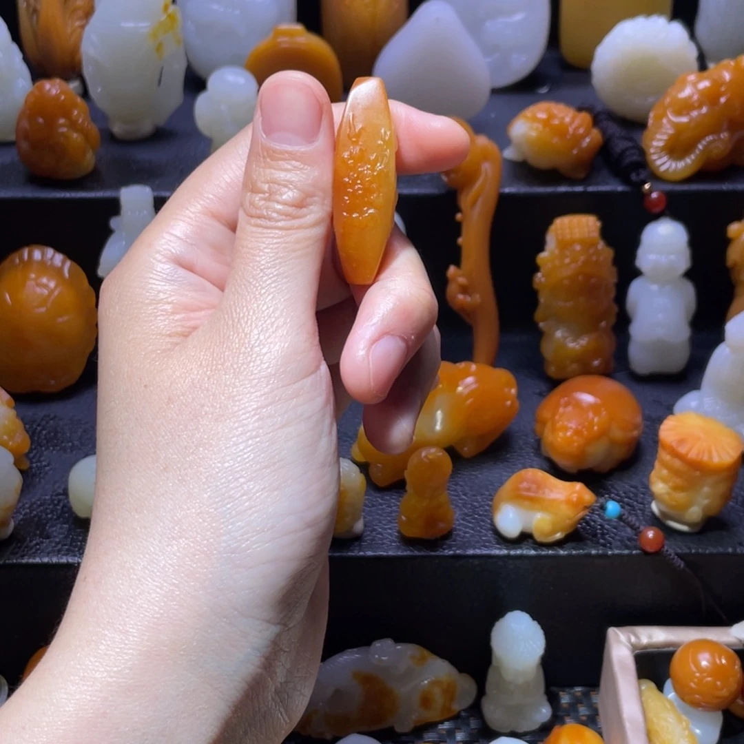 和田玉未镶嵌挂件玲