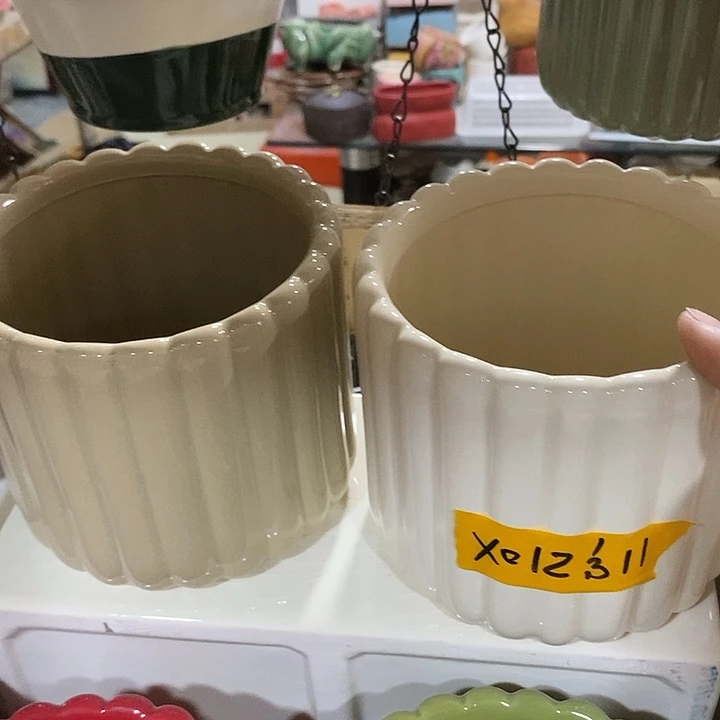 摆件陶盆有孔 瑕疵介意勿拍