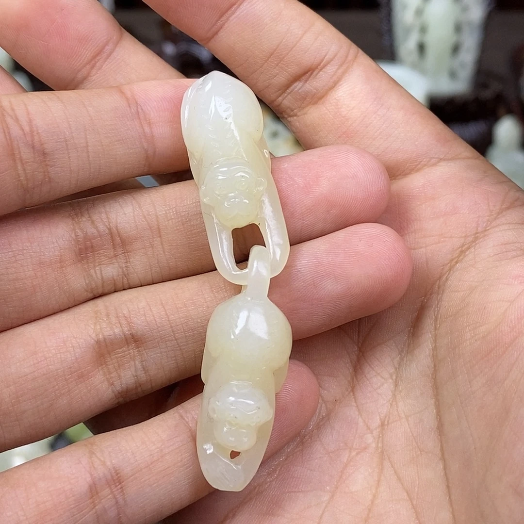 和田玉未镶嵌挂件