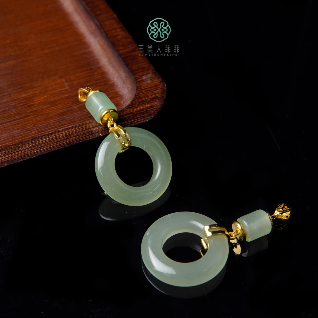 珠光宝气~东陵-玉甜甜圈约30mm吊坠~多样性发一