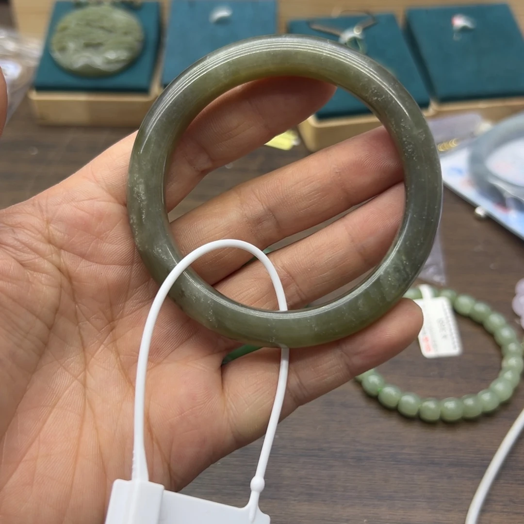 和田玉未镶嵌手镯58.3圈围723