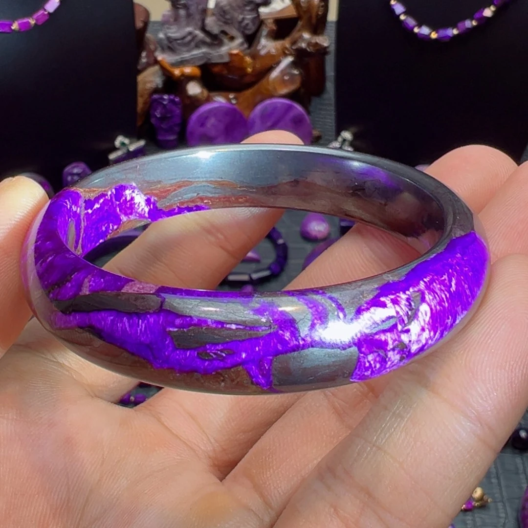 未镶嵌苏纪石（舒俱来）手镯