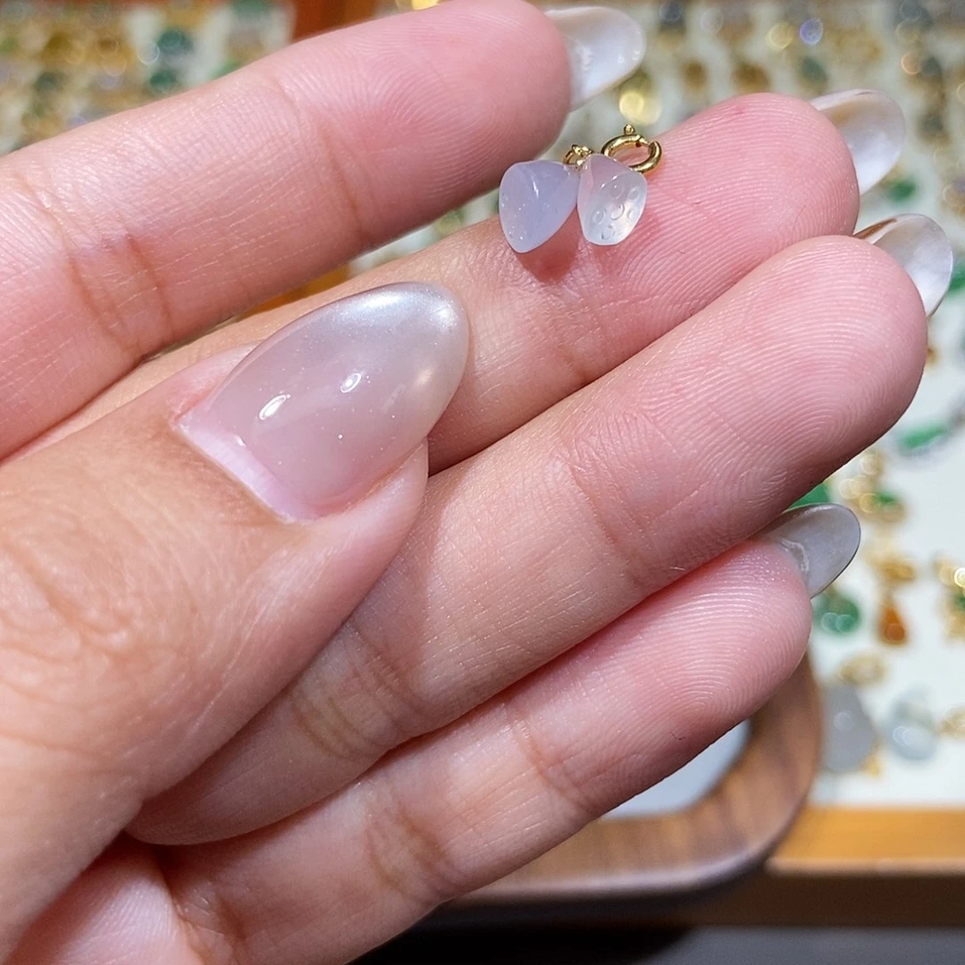 翡翠18K金镶嵌颈饰111