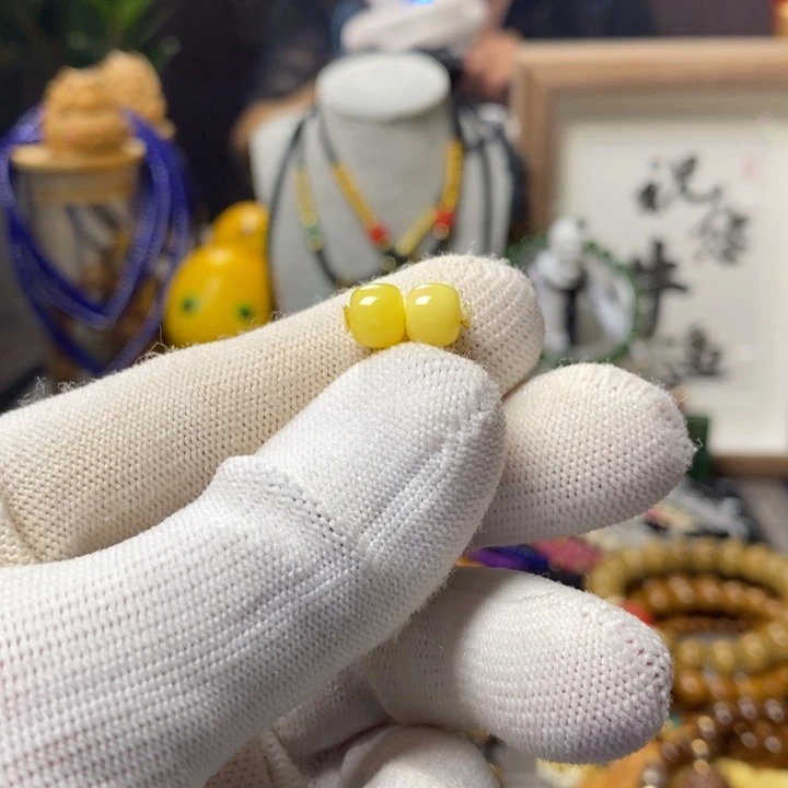 文玩核桃把件开播福利蜡蜡腰珠一对